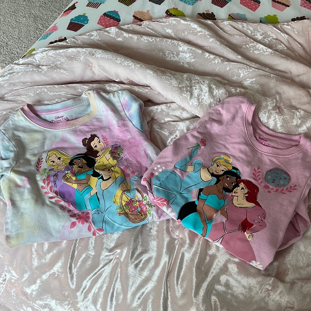 Set of 2 Disney princess sweaters